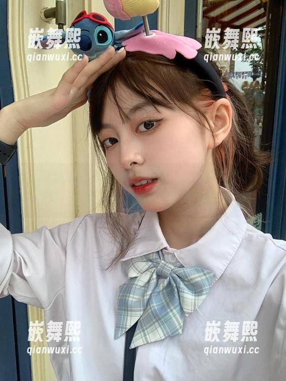 疯狂更新中!17c吃瓜黑料爆料,真是让一众吃瓜观众围着转! 疯狂更新中!17c吃瓜黑料爆料,真是让一众吃瓜观众围着转!