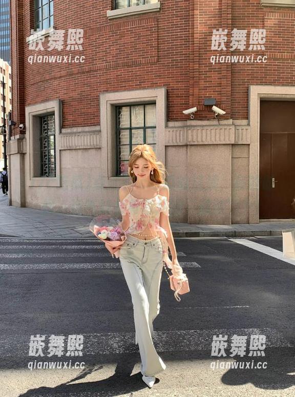点击17c吃瓜的链接,有的时候,运气好会有意外的“撒糖”? 点击17c吃瓜的链接,有的时候,运气好会有意外的“撒糖”?