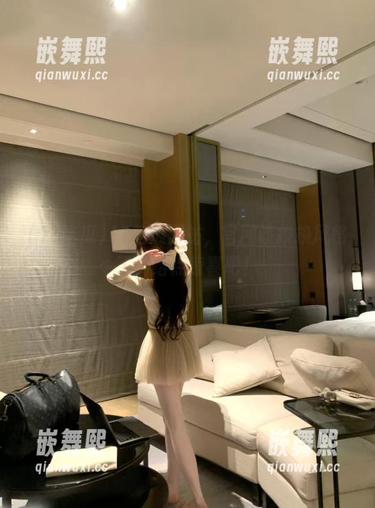 17吃瓜网站，官网该换换风格了，给点惊喜吧！