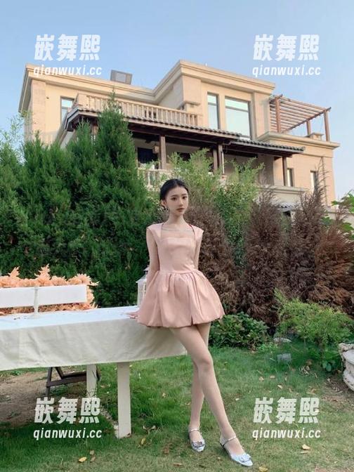 平常心看瓜,先从“传送门”进入51.com,喜欢的分分秒秒都有。 平常心看瓜,先从“传送门”进入51.com,喜欢的分分秒秒都有。