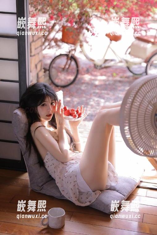 哇,这个网页居然让我陷入了51.com的无尽翻滚,真有意思! 哇,这个网页居然让我陷入了51.com的无尽翻滚,真有意思!