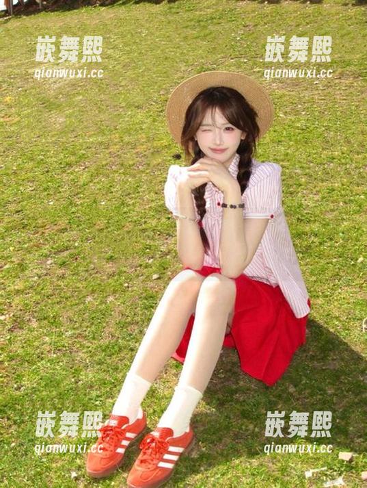 快来,51爆料发布最新吃瓜指南,让你一秒变身八卦达人! 快来,51爆料发布最新吃瓜指南,让你一秒变身八卦达人!