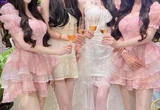 51爆料网苹果版：今天又能吃到多少分量的瓜呀？