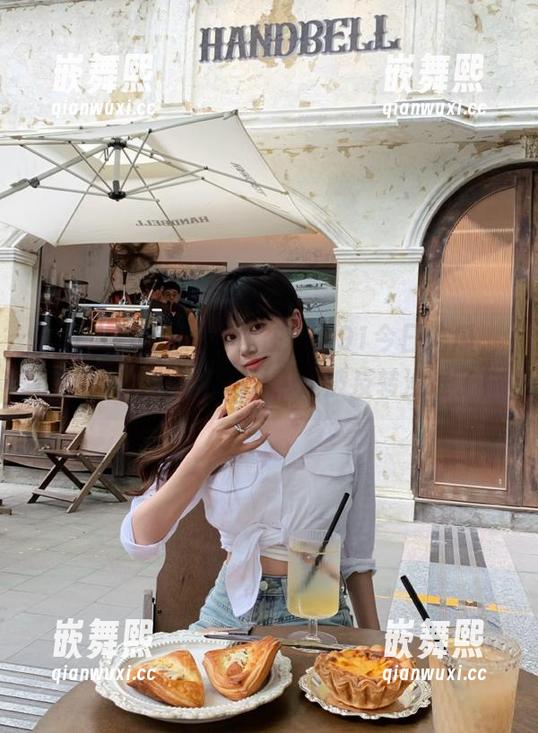 当你在观看91今日吃瓜,热门大瓜疯狂打call,这波反转没谁了! 当你在观看91今日吃瓜,热门大瓜疯狂打call,这波反转没谁了!