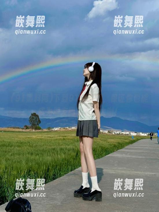 下载91黑料网,保证你也能成为朋友圈的八卦大咖! 下载91黑料网,保证你也能成为朋友圈的八卦大咖!
