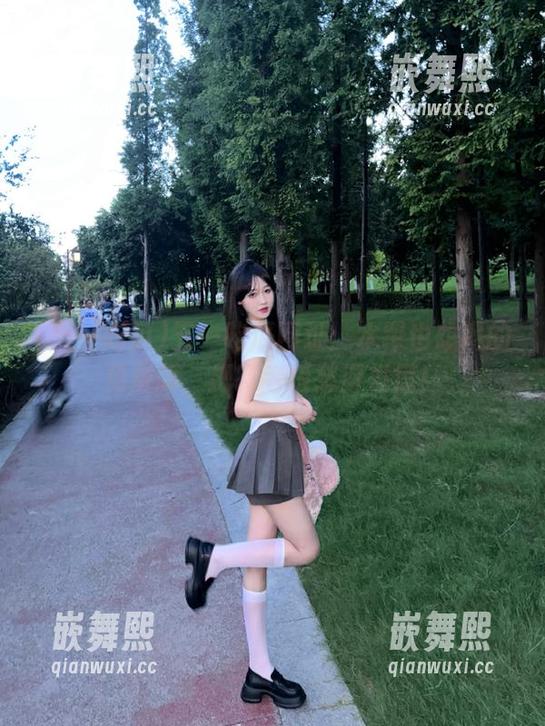 五一吃瓜网址：水军也想喝的免费版，把花老板愁得发慌！