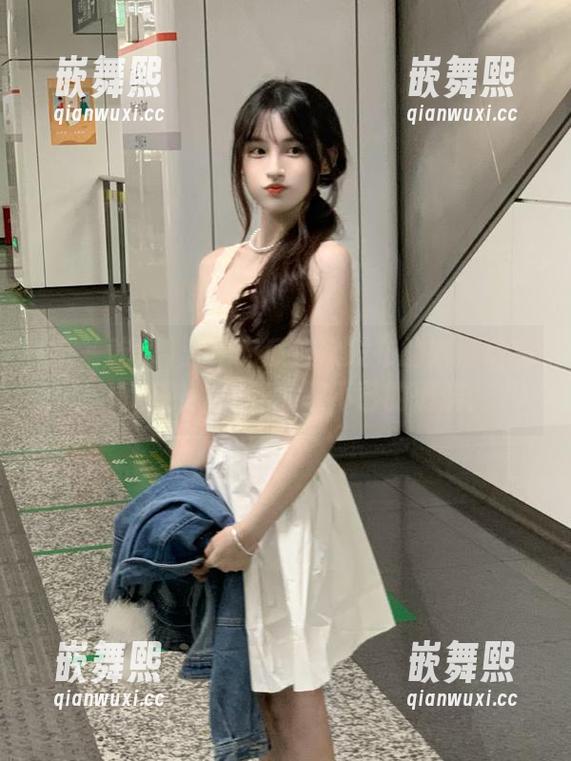 五一吃瓜这次发布的娜娜动态,真能引起一阵心跳不已的涟漪。 五一吃瓜这次发布的娜娜动态,真能引起一阵心跳不已的涟漪。