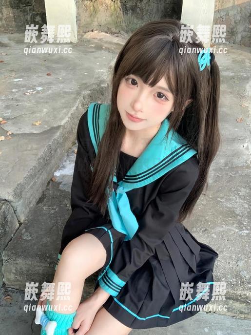 有人说看“五一吃瓜官网”是件“高雅”的事儿,但我只是在摆弄手机的闲情。 有人说看“五一吃瓜官网”是件“高雅”的事儿,但我只是在摆弄手机的闲情。