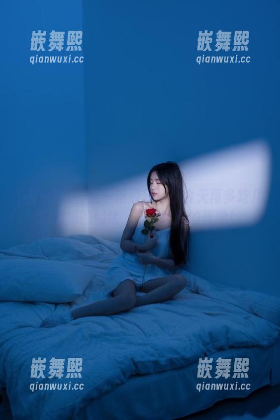 五一吃瓜现场:今天再多吃几口娜娜的情绪,永不迷路的哲学! 五一吃瓜现场:今天再多吃几口娜娜的情绪,永不迷路的哲学!