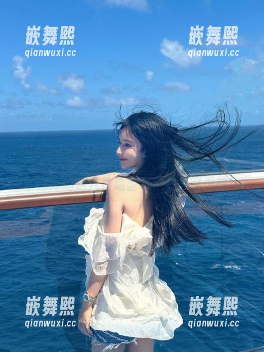 “五一吃瓜”新发型？收藏一下娜娜的这几种造型吧，有点意思哦！