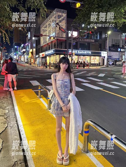 在“五一吃瓜”app上发现,我好像遗忘了家是哪儿,回家地址这事儿,真令人发愁。 在“五一吃瓜”app上发现,我好像遗忘了家是哪儿,回家地址这事儿,真令人发愁。