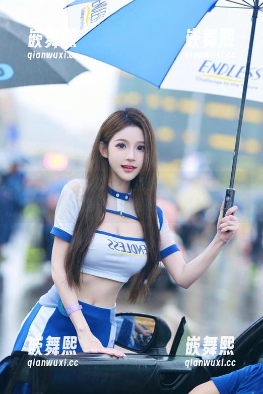 本以为“免费吃瓜”入口简单明了,结果是一堆让我眼花缭乱的选择。 本以为“免费吃瓜”入口简单明了,结果是一堆让我眼花缭乱的选择。