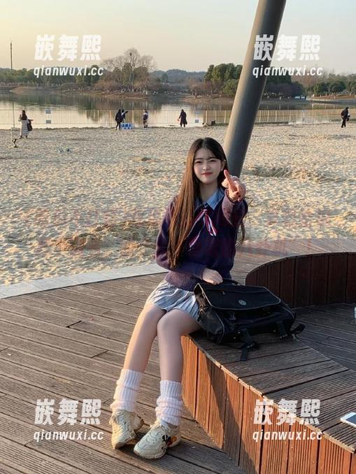 吃瓜不打烊网站,真想给瓜起个别名,叫“永不停歇的八卦机”! 吃瓜不打烊网站,真想给瓜起个别名,叫“永不停歇的八卦机”!