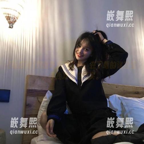跟随吃瓜网导航：在下载的迷宫里，寻找欢乐的果实。