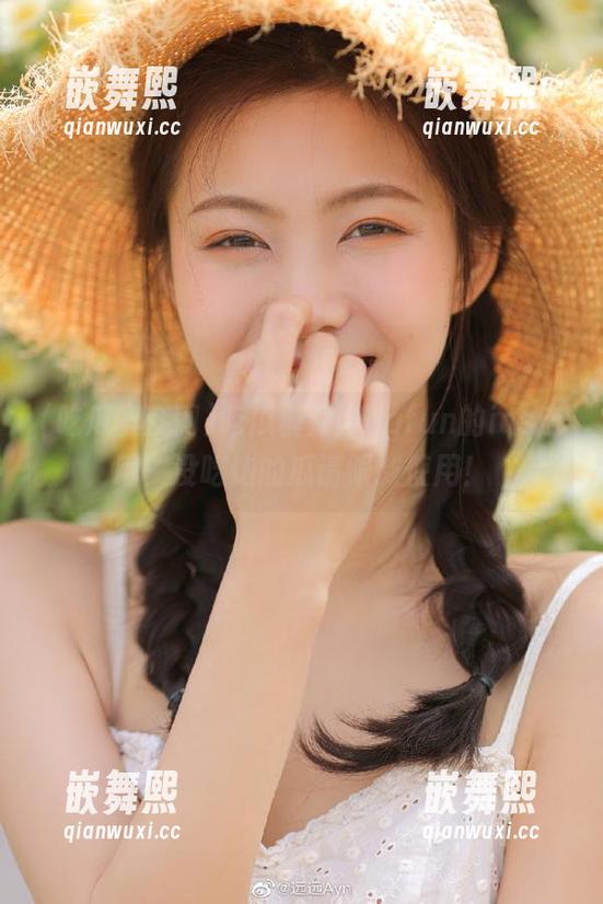 吃瓜群众网cgfun的ios应用,没吃饱的瓜请限制使用! 吃瓜群众网cgfun的ios应用,没吃饱的瓜请限制使用!