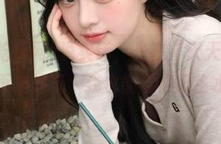 说实话，光在“天天吃瓜网”网页上瞎逛，我也能混得风生水起！