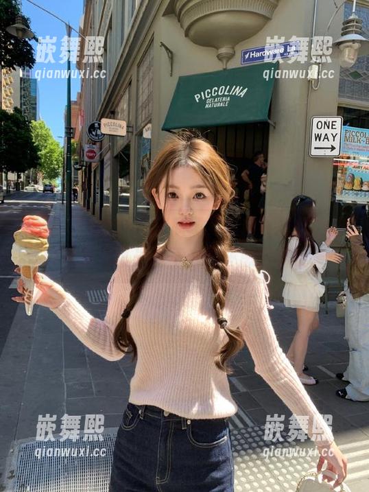 今日瓜场,黑料不打烊的热闹背后,曝光的不过是些恩怨情仇! 今日瓜场,黑料不打烊的热闹背后,曝光的不过是些恩怨情仇!