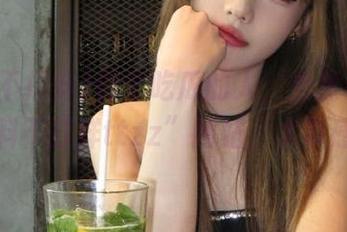 做个吃瓜的人，当然要常驻“黑料不打烊ttzz”网站，太带感了。