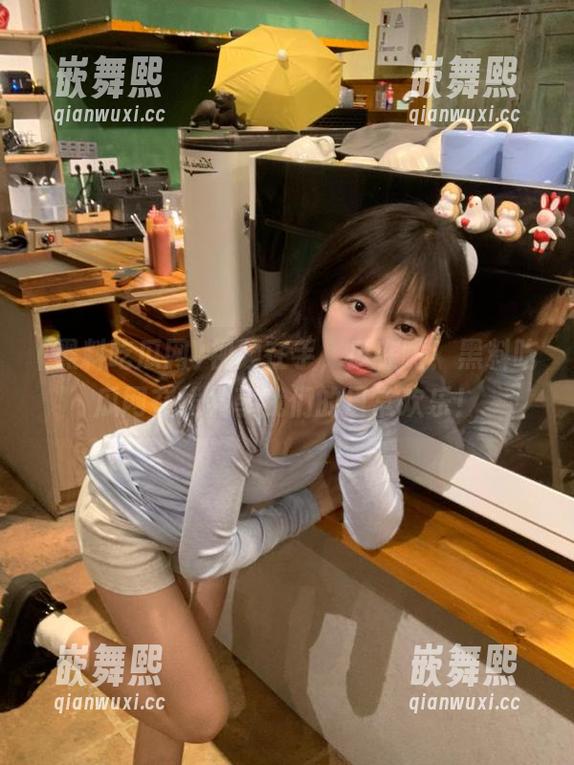 视频在手，瓜在嘴！黑料吃瓜网在线共享我们的日常欢乐！