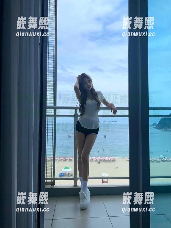 万里长征黑料正能量直达,在线视频观看,感觉成了槽点专场,有趣得让人流连忘返。 万里长征黑料正能量直达,在线视频观看,感觉成了槽点专场,有趣得让人流连忘返。