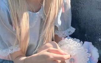 大家快登录黑料社，这瓜吃起来，感觉都待在了奇妙的边缘。
