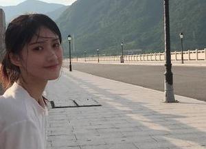 黑料网址，资源丰富得可以开上“黑料学院”，每天都能学到新东西！