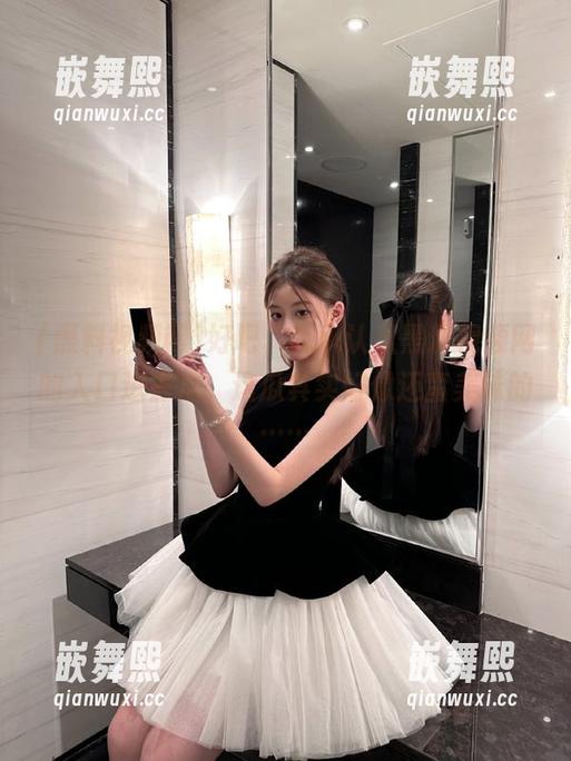 好吧,我承认从黑料视频网的入口进去后,这瓜其实好像还蛮美味的…… 好吧,我承认从黑料视频网的入口进去后,这瓜其实好像还蛮美味的……