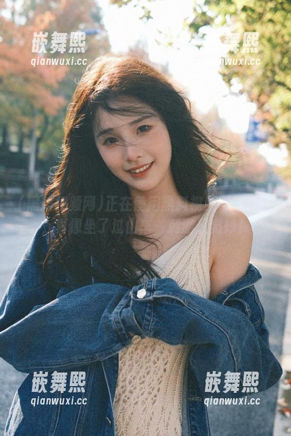 正在使用黑料视频网苹果版，真像坐了过山车，刺激又微妙！